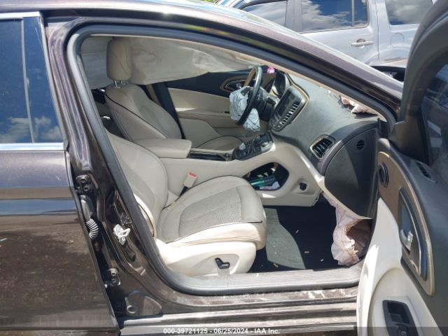 1C3CCCCG8FN640892 Chrysler 200 C