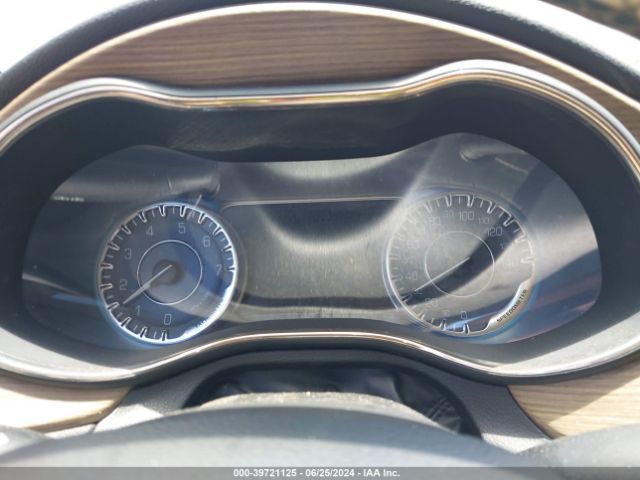 1C3CCCCG8FN640892 Chrysler 200 C