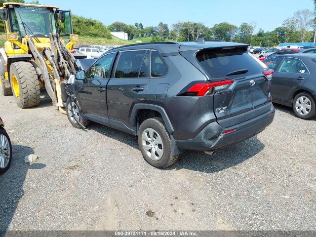 2T3G1RFV4MC174658 Toyota RAV4 LE