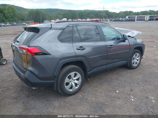 2T3G1RFV4MC174658 Toyota RAV4 LE