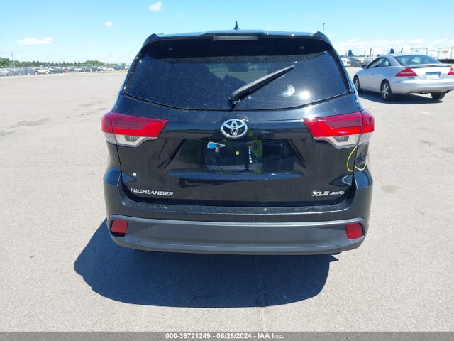 Toyota Highlander Xle 2018 5TDJZRFH1JS800235 Image 16