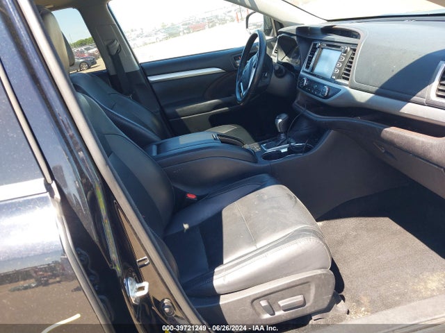 Toyota Highlander Xle 2018 5TDJZRFH1JS800235 Image 5