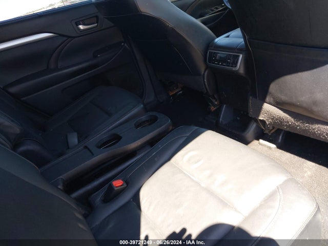 Toyota Highlander Xle 2018 5TDJZRFH1JS800235 Image 8