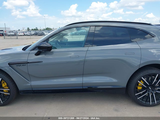Aston Martin Dbx 707 2023 SD7VUJBW5PTV07406 Image 15