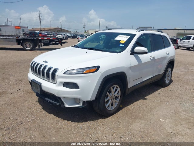 1C4PJLCB2HW560590 Jeep Cherokee Latitude Fwd