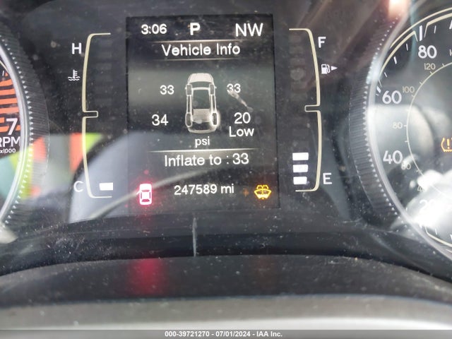 1C4PJLCB2HW560590 Jeep Cherokee Latitude Fwd