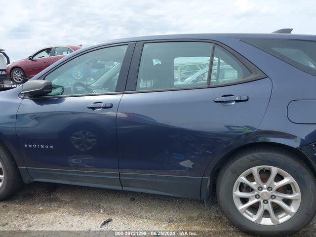 Chevrolet EQUINOX LS 2018 3GNAXREV0JL117579 Image 14