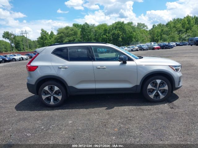 YV4L12UW0P2930805 Volvo Xc40 B5 Plus Dark Theme