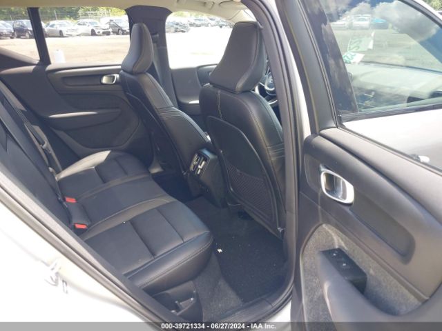 YV4L12UW0P2930805 Volvo Xc40 B5 Plus Dark Theme