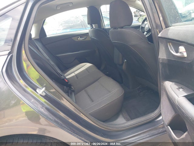 KIA Forte Lxs 2019 3KPF24AD0KE102972 Image 8