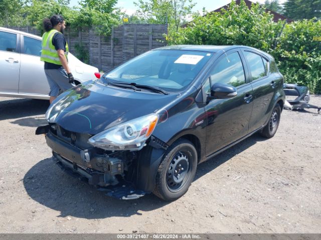 JTDKDTB38G1139108 Toyota Prius C One