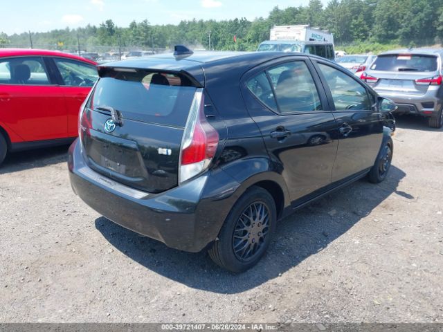 JTDKDTB38G1139108 Toyota Prius C One