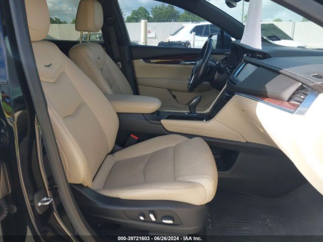 1GYKNCRS8JZ246706 Cadillac XT5 LUXURY