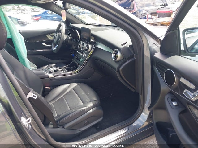 WDC0G4KB9JV054252 Mercedes-Benz Glc 300 4matic