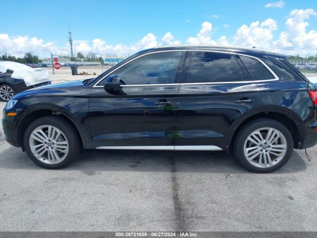 WA1BNAFY4J2207228 Audi Q5 2.0t Premium/2.0t Tech Premium