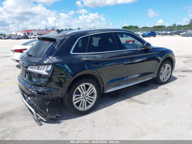 WA1BNAFY4J2207228 Audi Q5 2.0t Premium/2.0t Tech Premium