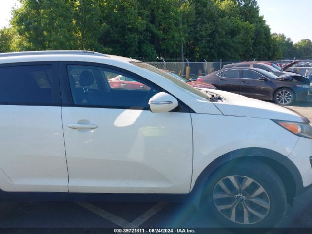 KNDPB3AC7E7609555 KIA Sportage Lx