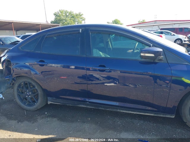 Ford FOCUS SE 2016 1FADP3F24GL403842 Image 14