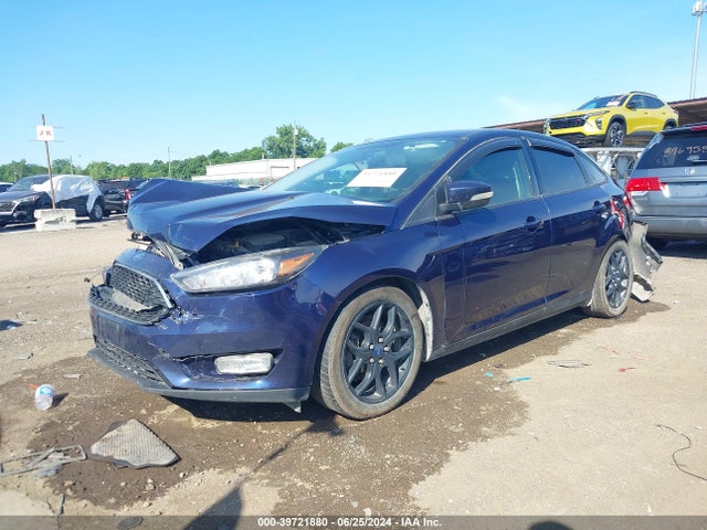Ford FOCUS SE 2016 1FADP3F24GL403842 Image 2
