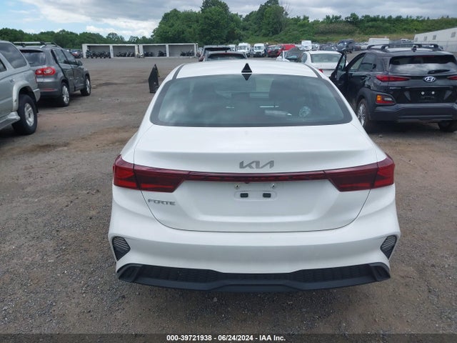 KIA Forte Lxs 2023 3KPF24AD3PE676537 Image 17