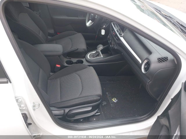 KIA Forte Lxs 2023 3KPF24AD3PE676537 Image 5