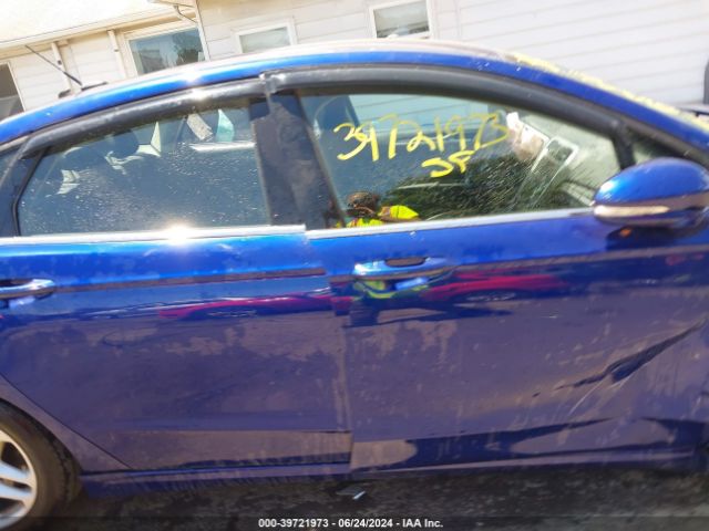 3FA6P0H77FR108525 Ford FUSION SE