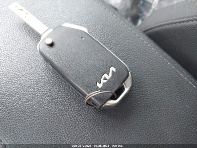 KNDPUCAG1P7030433 KIA Sportage Hybrid Lx