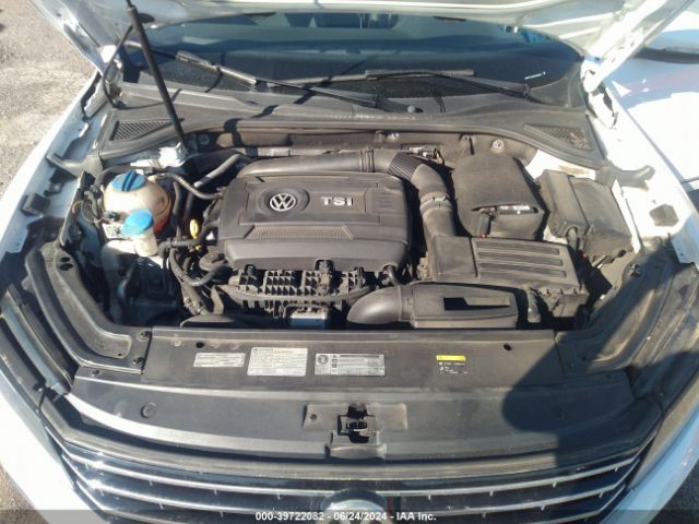 1VWBT7A33GC005698 Volkswagen Passat 1.8t Se