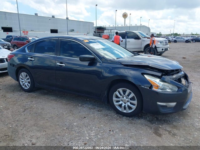Nissan Altima 2.5 S 2015 1N4AL3AP1FC475579 Image 14
