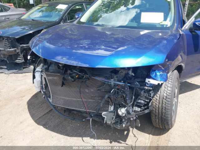 5N1AT2MV2HC847024 Nissan Rogue Sl