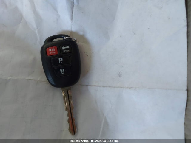 Toyota COROLLA LE 2016 5YFBURHE2GP389760 Image 11