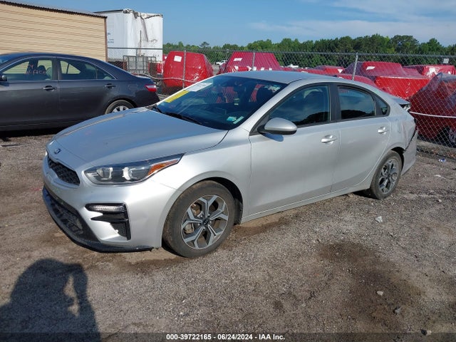 KIA Forte Lxs 2021 3KPF24AD4ME267541 Image 2