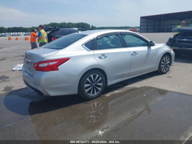 1N4AL3APXHC207889 Nissan Altima 2.5 Sl