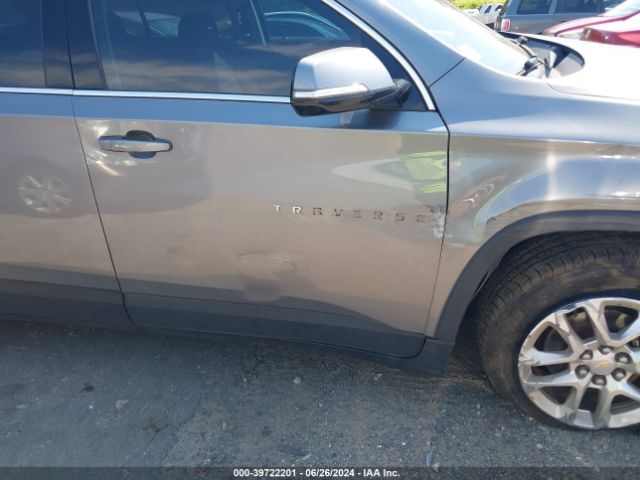 1GNEVGKW5KJ257659 Chevrolet Traverse 1lt
