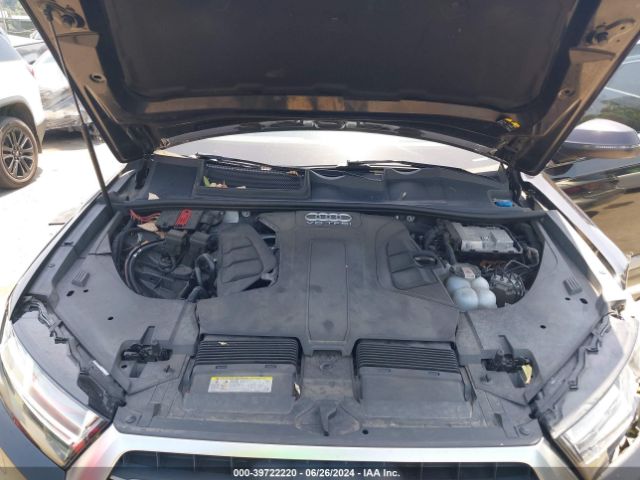 WA1VAAF72JD048312 Audi Q7 3.0t Premium