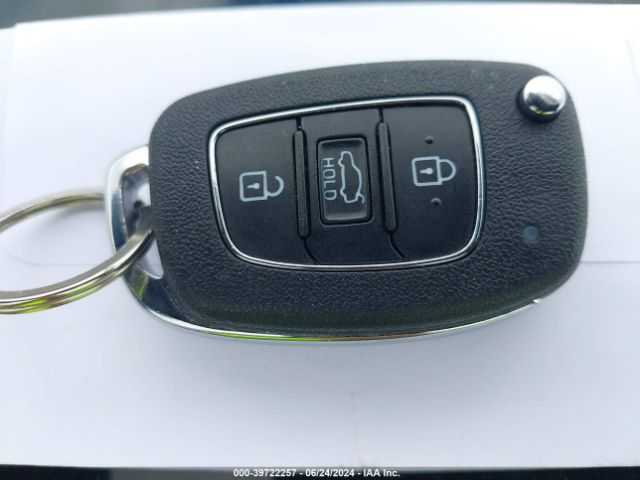 KMHD84LF5LU986586 Hyundai ELANTRA SEL