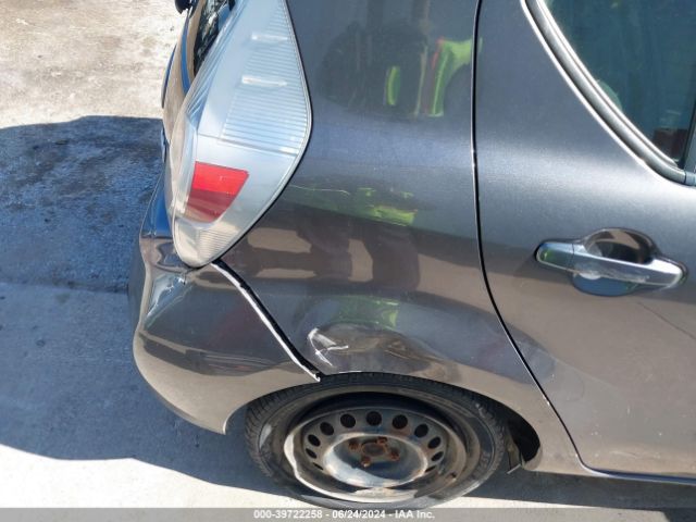 JTDKDTB38E1064309 Toyota Prius C One