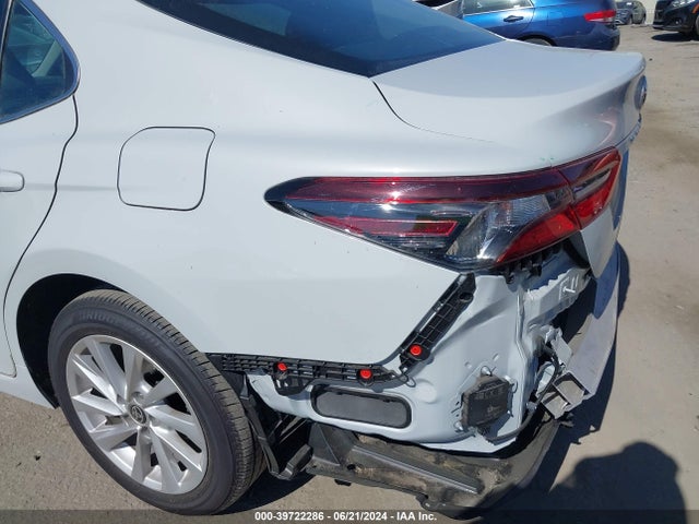 Toyota CAMRY LE 2024 4T1C11AK1RU236139 Image 6