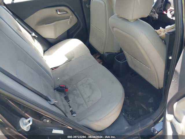 KNADM4A38F6527390 KIA RIO LX