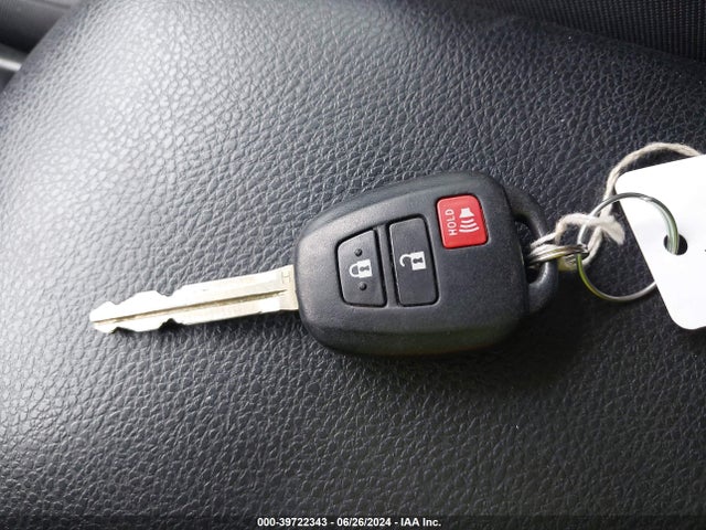Toyota RAV4 LE 2015 2T3BFREVXFW391713 Image 11
