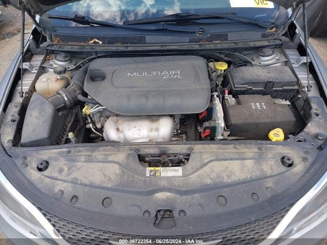 1C3CCCAB3FN616913 Chrysler 200 Limited