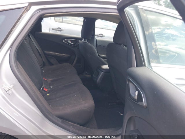 1C3CCCAB3FN616913 Chrysler 200 Limited