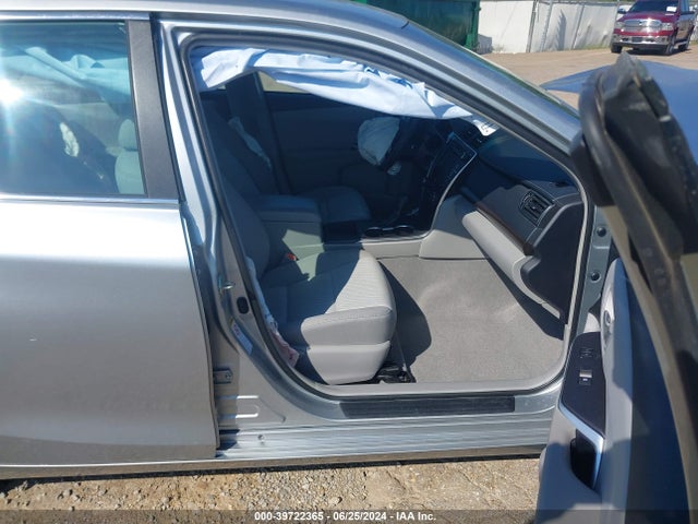 Toyota CAMRY LE 2016 4T4BF1FK7GR576095 Image 5