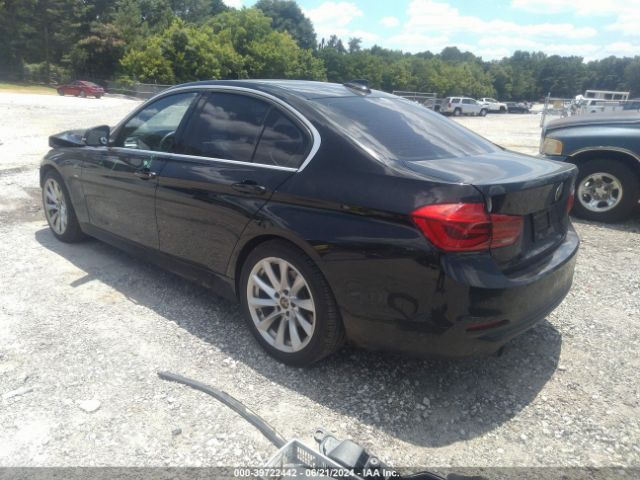 WBA8E1G3XHNU17518 BMW 320i
