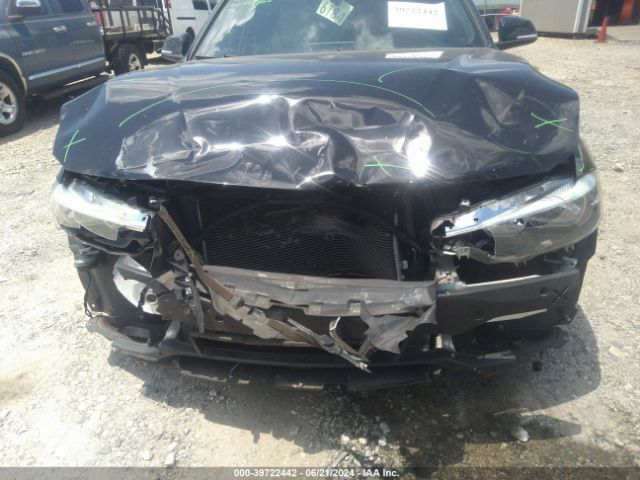 WBA8E1G3XHNU17518 BMW 320i
