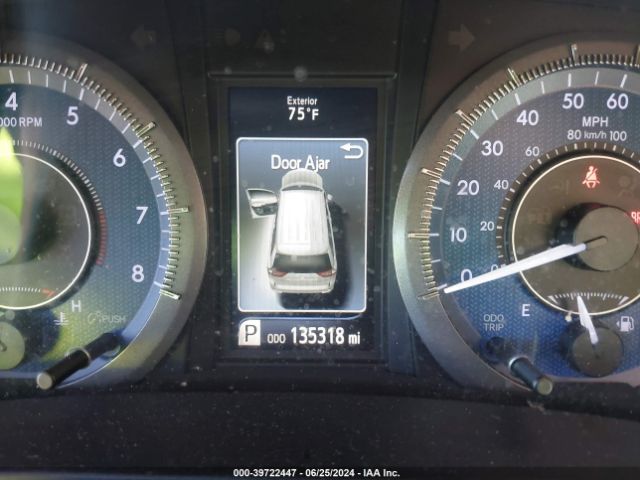 5TDYZ3DC5HS798146 Toyota Sienna Xle 8 Passenger