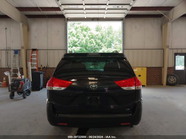 5TDKK3DC4ES495557 Toyota Sienna Le V6 8 Passenger