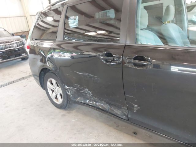 5TDKK3DC4ES495557 Toyota Sienna Le V6 8 Passenger