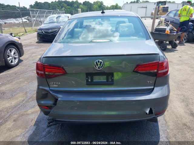 3VWD17AJ7GM395667 Volkswagen Jetta 1.8t Sport