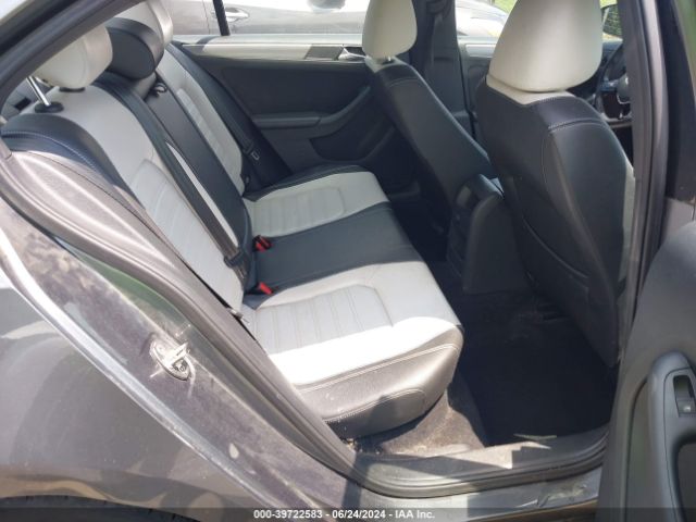 3VWD17AJ7GM395667 Volkswagen Jetta 1.8t Sport